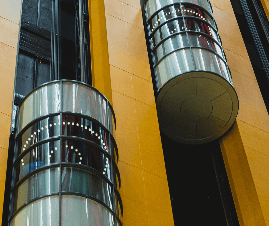 Yo-Yo on the&nbsp;Elevator